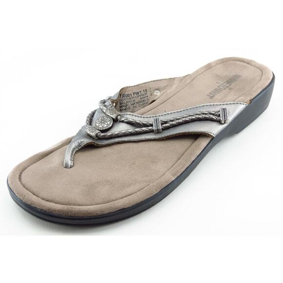 Minnetonka Size 10 M Silver Flip‎ Flop Leather Women Sandal Shoes - Picture 1 of 6